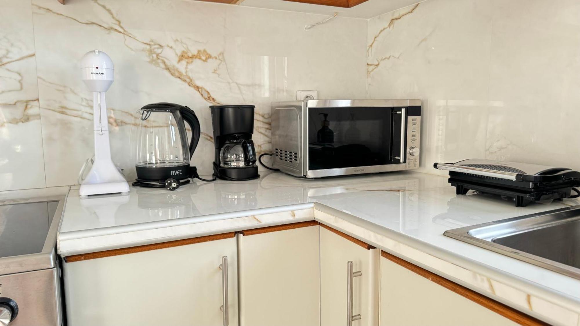 Sunny Apartment For Couples & Friends In Centre Heraclión Exterior foto